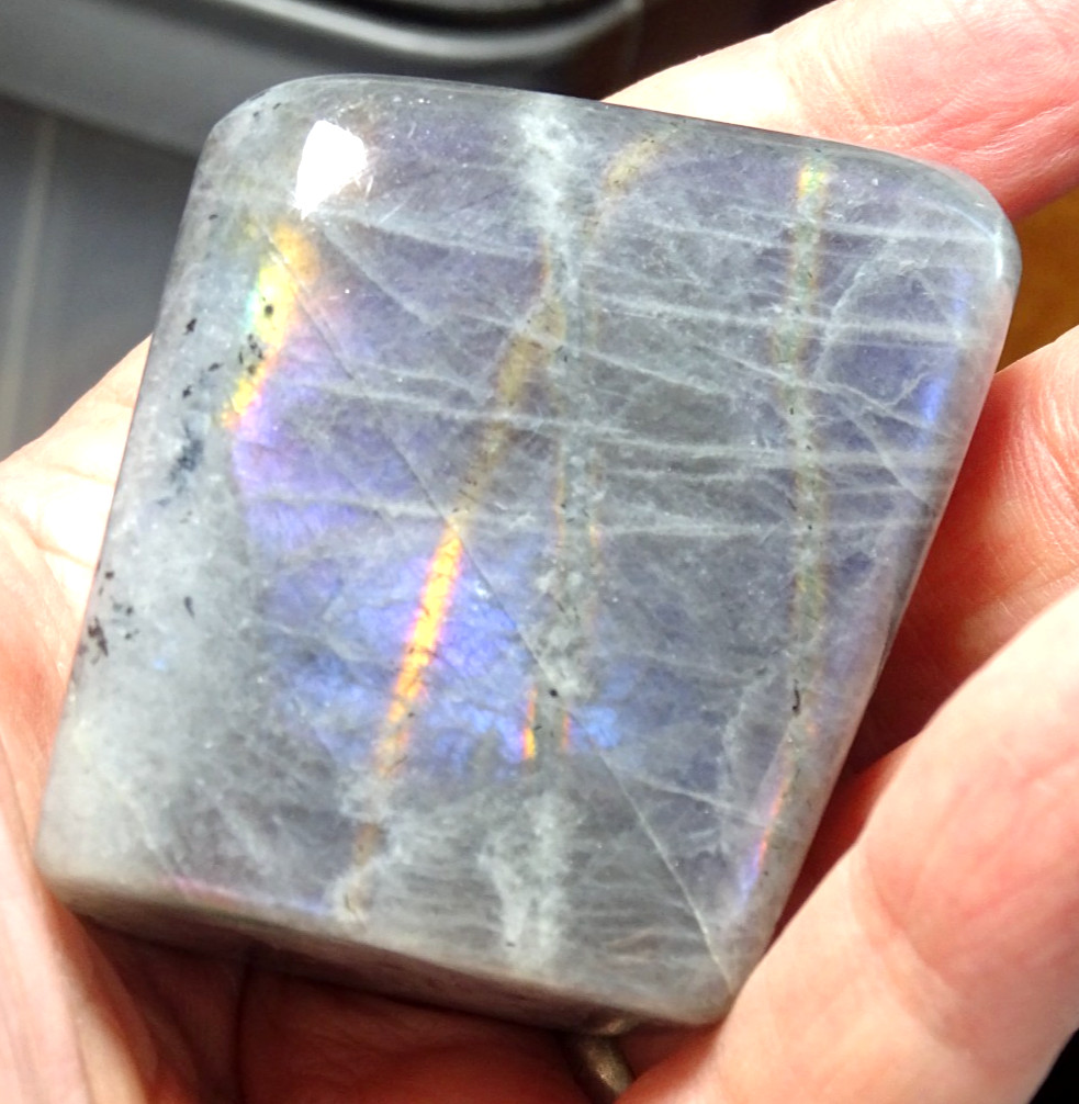 POLISHED NATURAL LABRADORITE FREEFORM TOWER 5 x 4.7 x 3 cms 172 gms – PURPLE