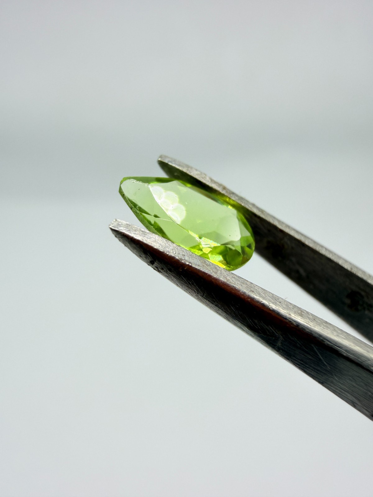 Peridot Pear Cut-Loose Gemstone, Faceted Teardrop Green Peridot for-Jewelry