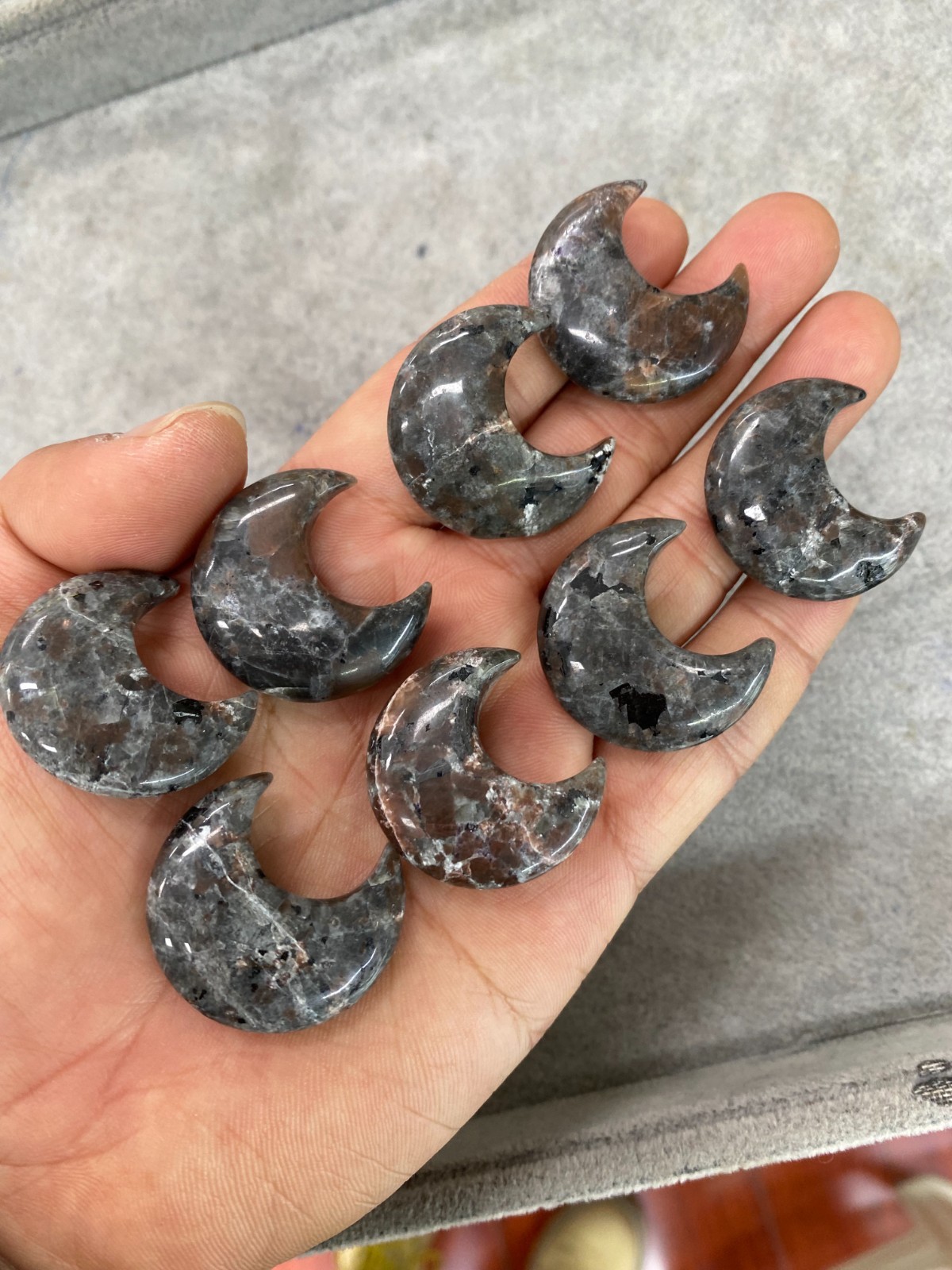 5pc Natural Yooperlite Quartz Crystal Carved moon skull reiki healing gift decor