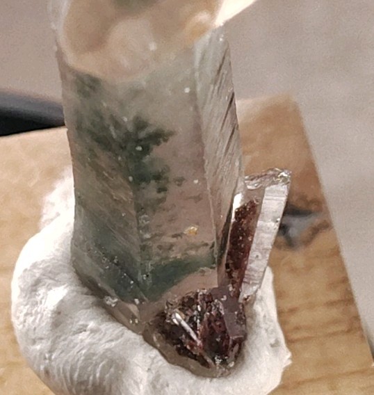 34mm Scepter Quartz Crystal Point Red Green Phantom Meigu China Mineral Specimen