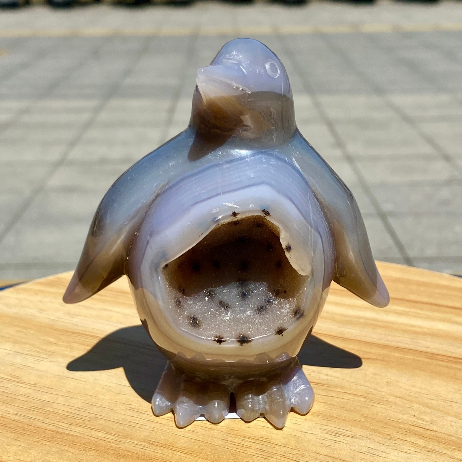 420G Natural Agate Hand Carved Penguin Figurine, Cute Crystal Animal Statue