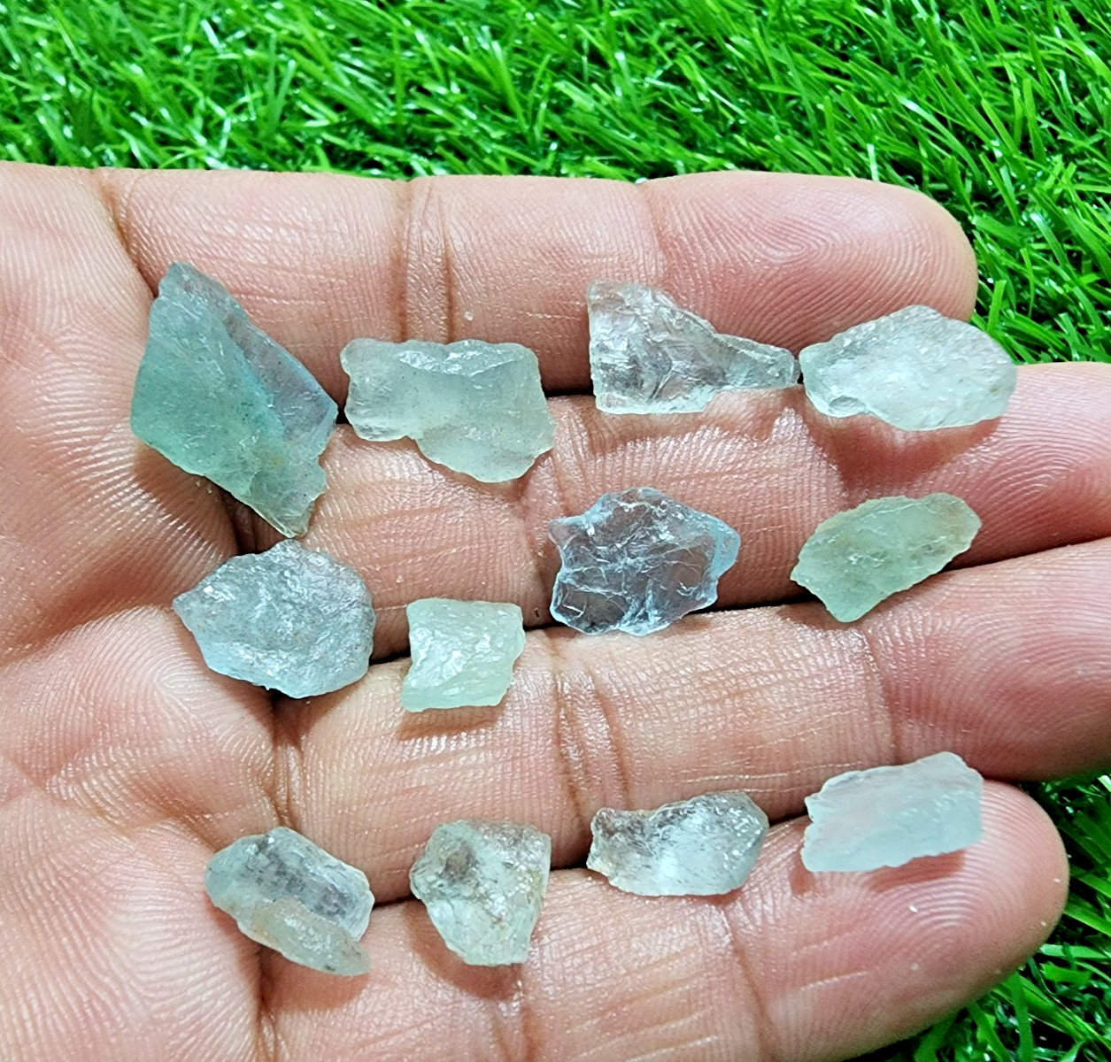 12Pcs AAA+ Blue Aquamarine Gemstone Rough Lot 10-14mm Aquamarine Raw Stone Bulk