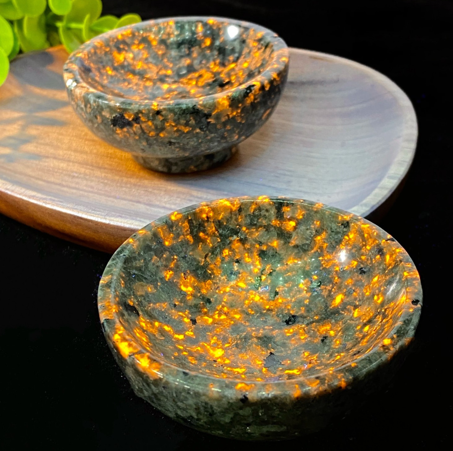 Natural Yooperlite Bowl that Glows Under UV Light – Unique Flame Stone Gift