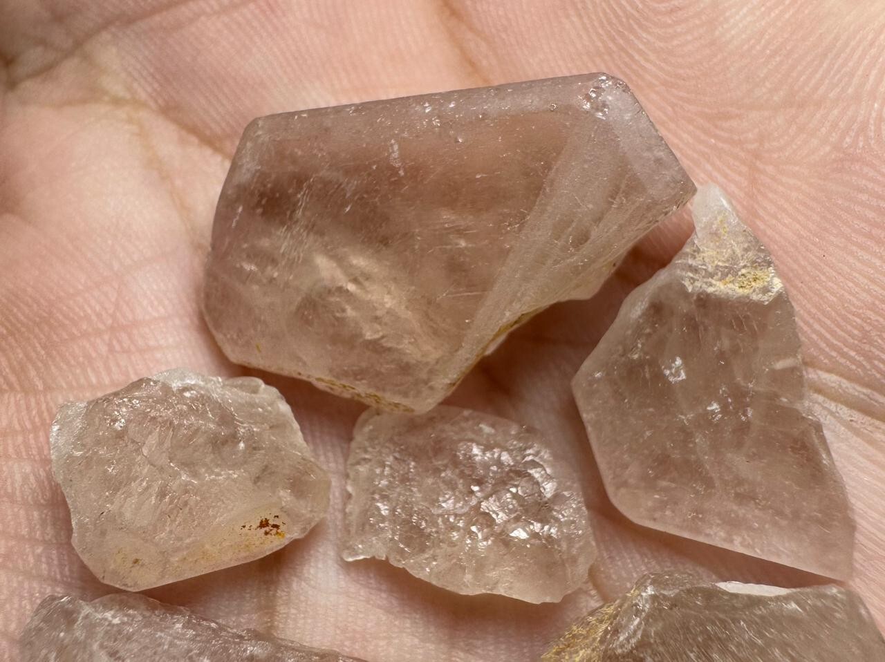 71 carat Fluorescent Apatite Crystals Lot From Skardu Pakistan
