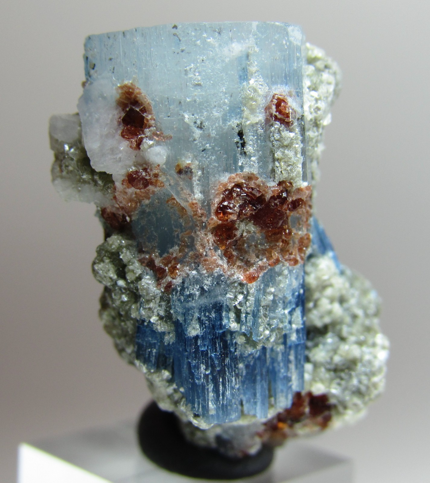 MIRACULOUS RARE ALKALI-RICH AQUAMARINE BERYL W/ GARNET!!! NEW FIND PAKISTAN