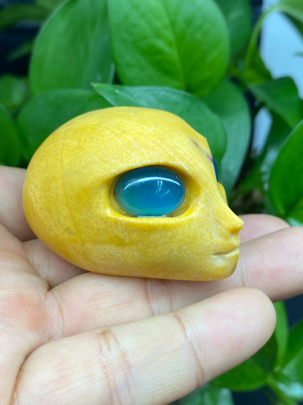 1pc Natural Yellow jade Quartz Carved Alien Skull Crystal Reiki Healing Gem Gift