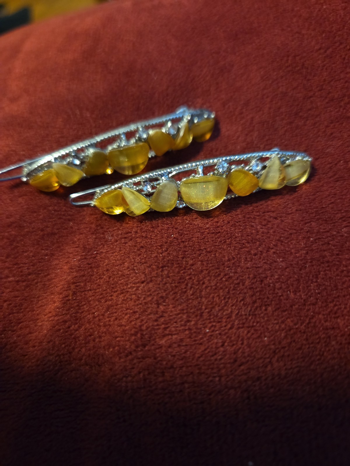 Set Of Barettes With Crystals And Yellow Stones