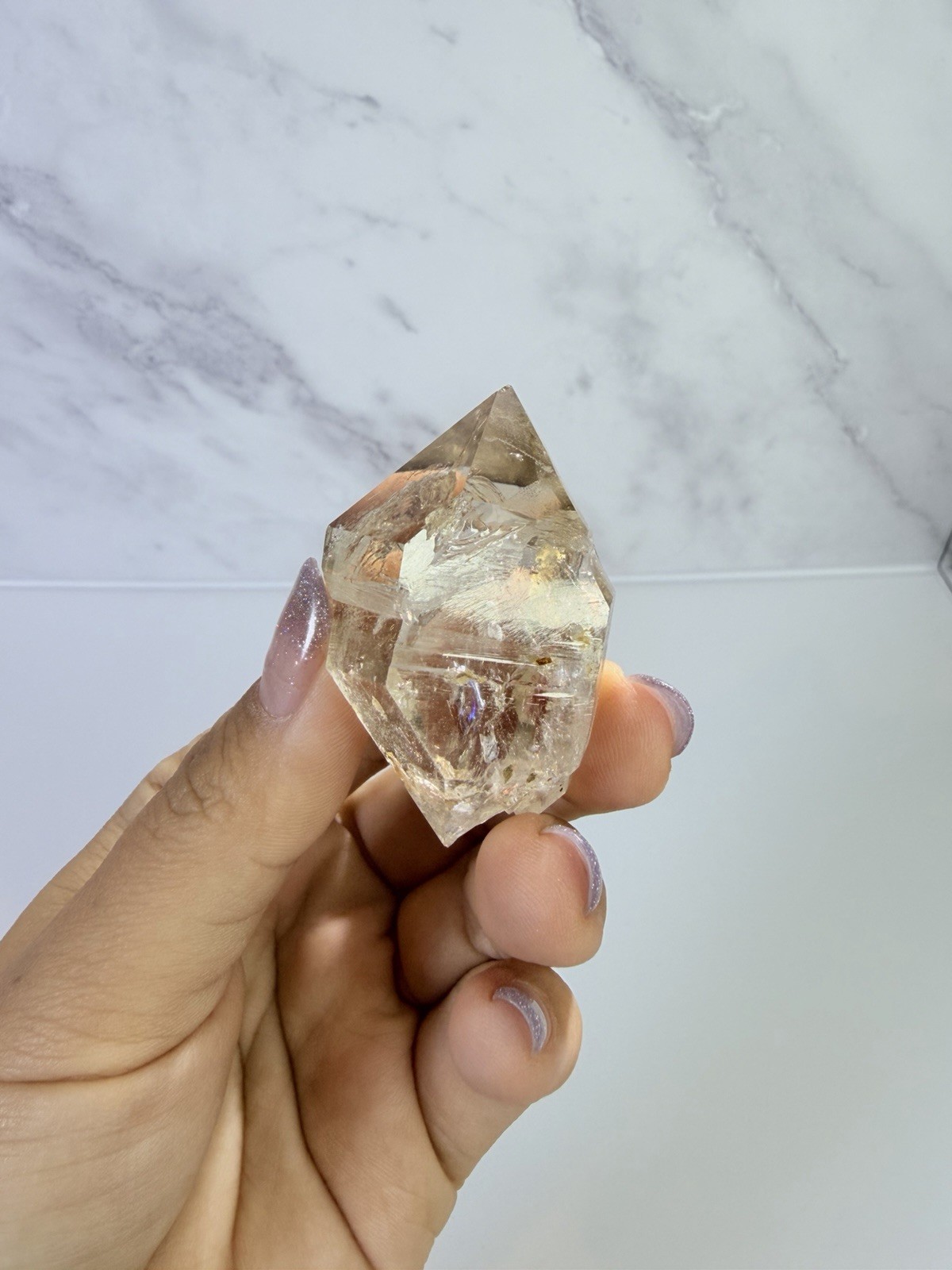 High Luster Enhydro Quartz w/ Moving Bubble &/or Carbon/Black Inclusions,A491