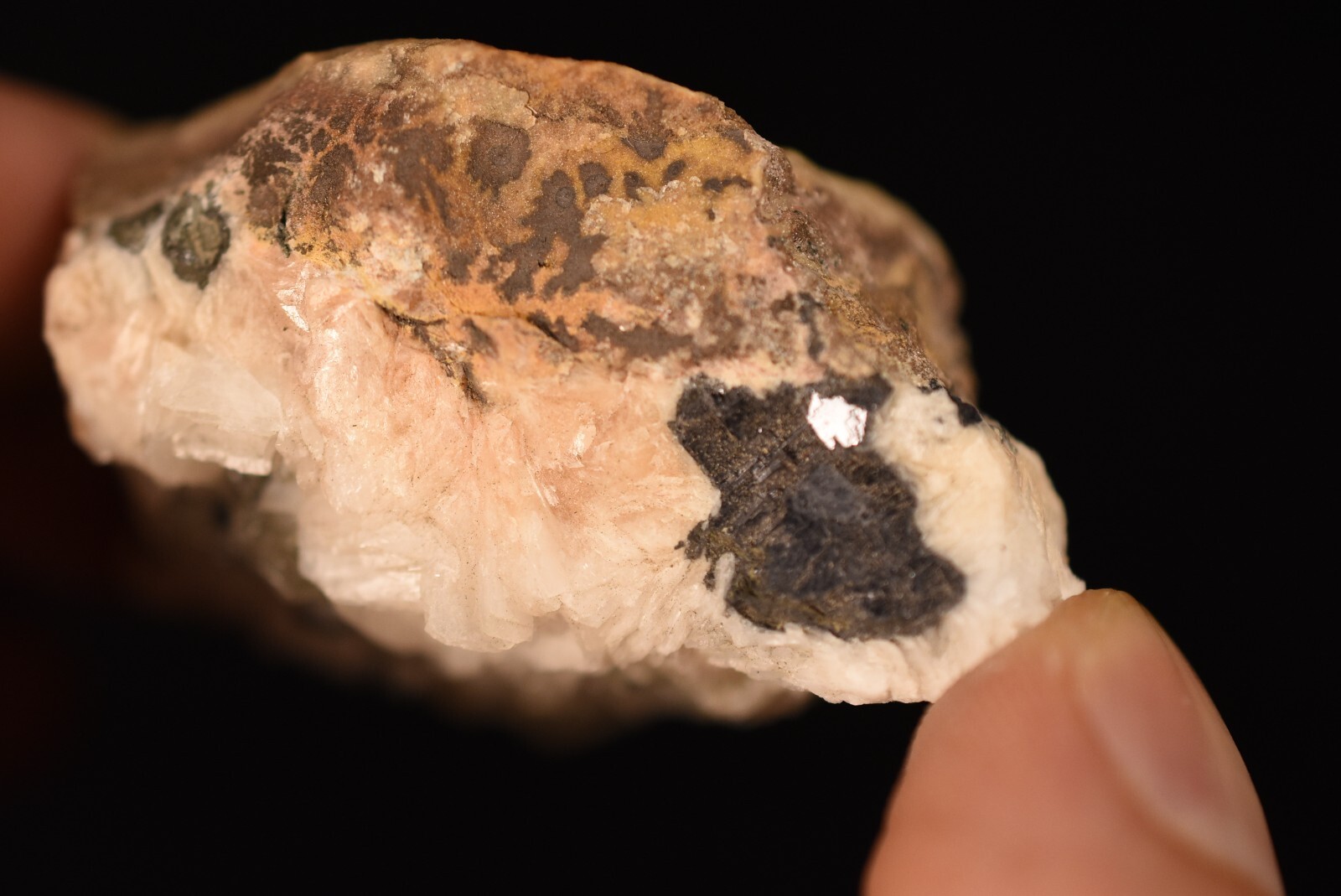 *CERUSSITE* On GALENA & BARITE Specimen 5.8cm 109.6g Natural Crystal Cluster