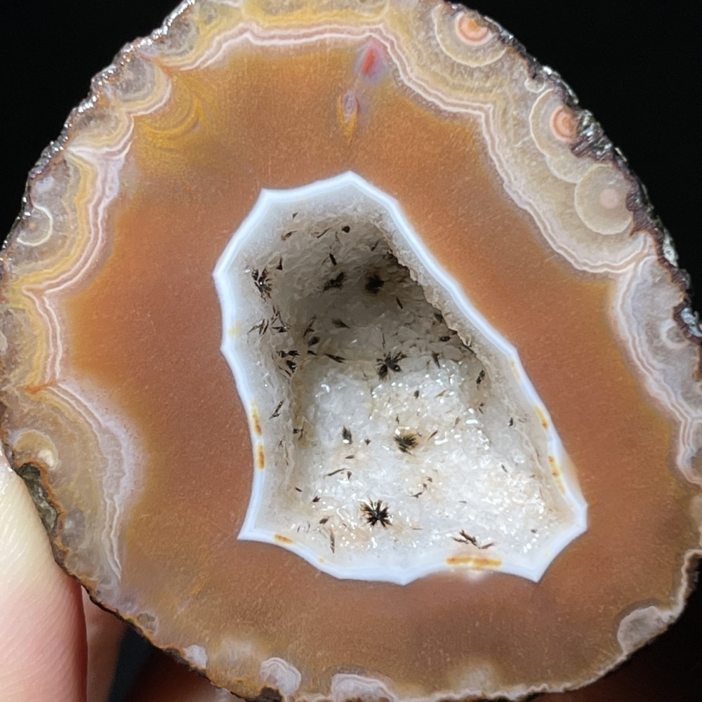 Natural half Rough Chinese Agate crystal geode Achat Nodule Hebei 45g D776