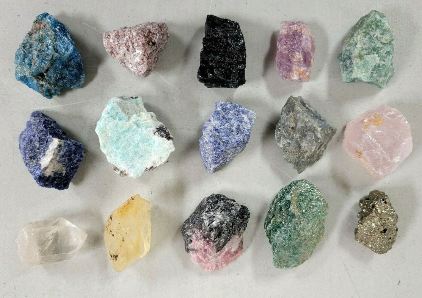 15 Raw Crystals Set – Rough Gemstones Assorted – Mixed Lot Healing Crystals Bulk