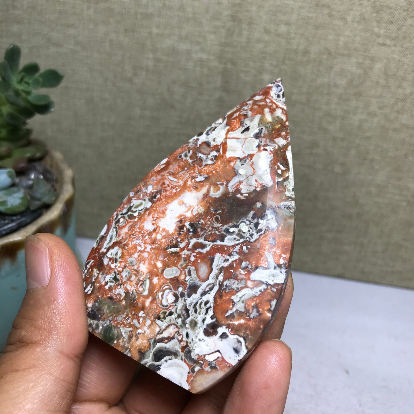 Natural Indonesian Bloodstone agate point leaf Crystal specimens 89g A5164