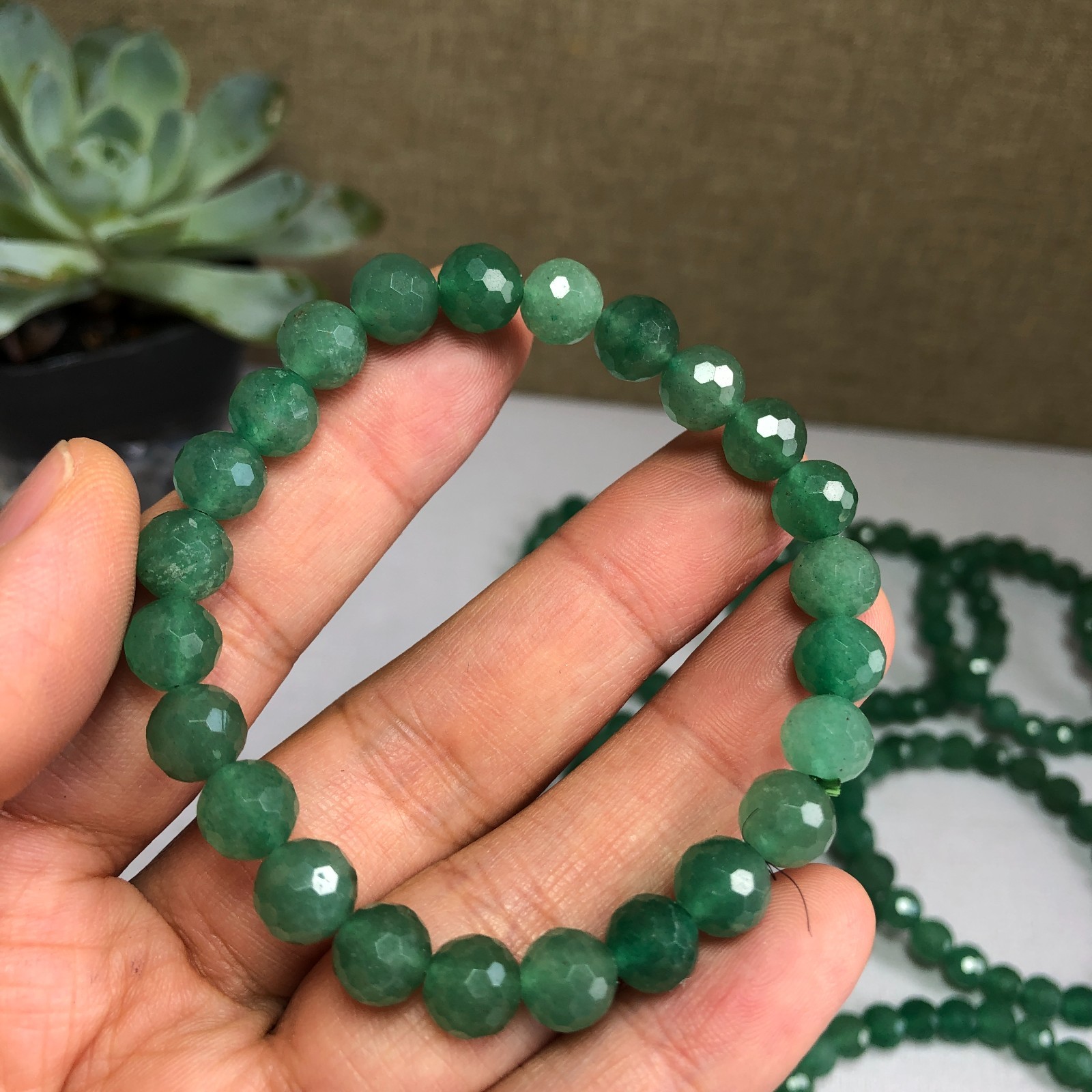 5Pcs Wholesal Natural Aventurine Quartz bracelets Crystal ball sphere facet 8mm