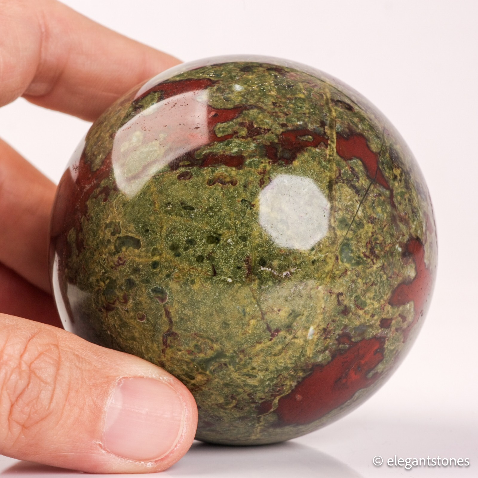 495g67mm Dragon Blood Sphere Crystal Ball Stone Quartz Reiki Healing Jasper