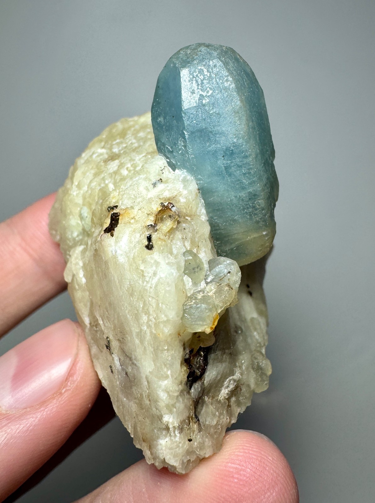 78 Grams Full Terminated Top Fluorescent Sky Blue Afghanite Crystals On Calcite