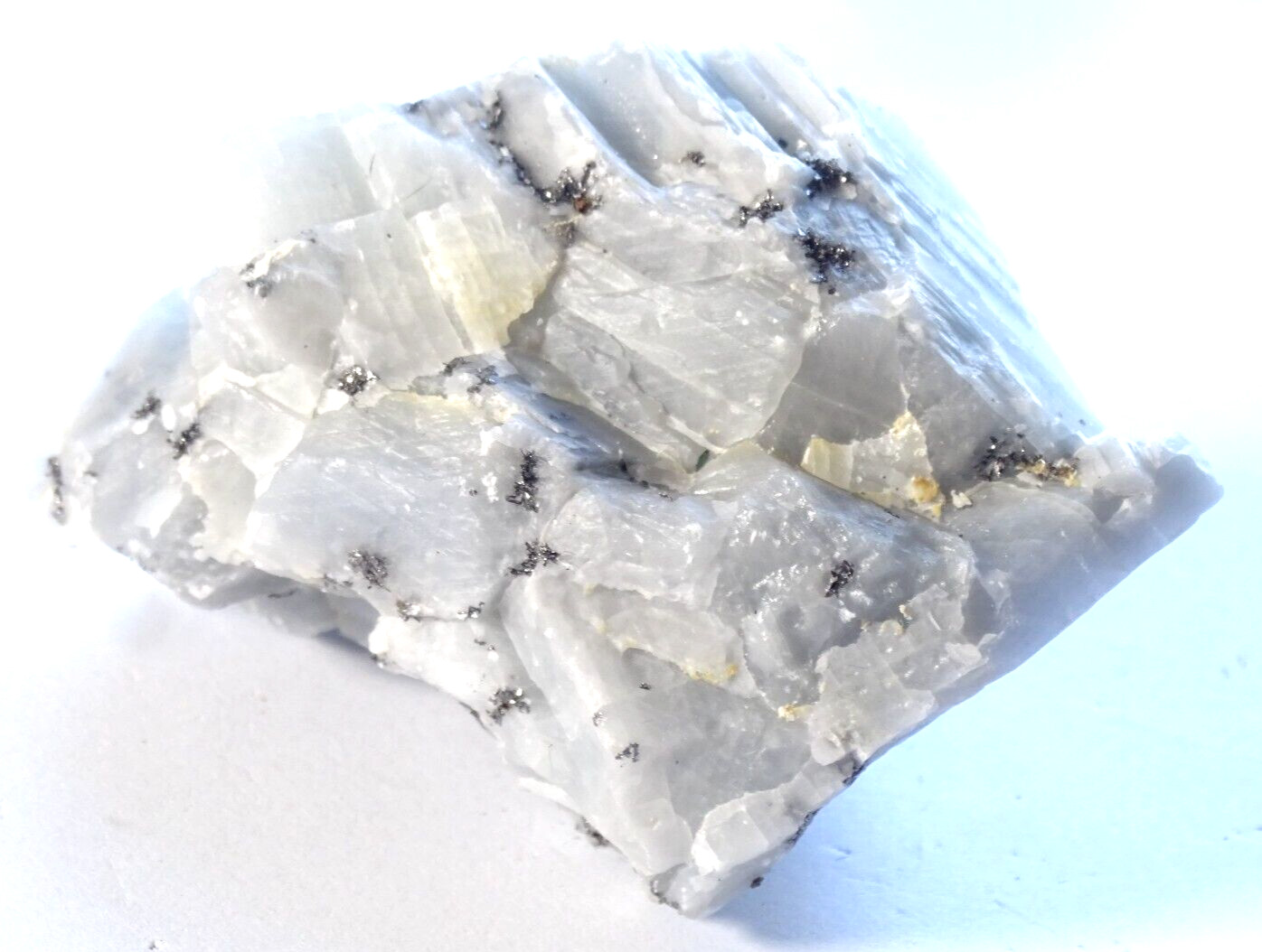NATURAL BLUE CALCITE & GRAPHITE SPRAYS – 7.5 x 5.0 cms 120 gms – PEACE #B