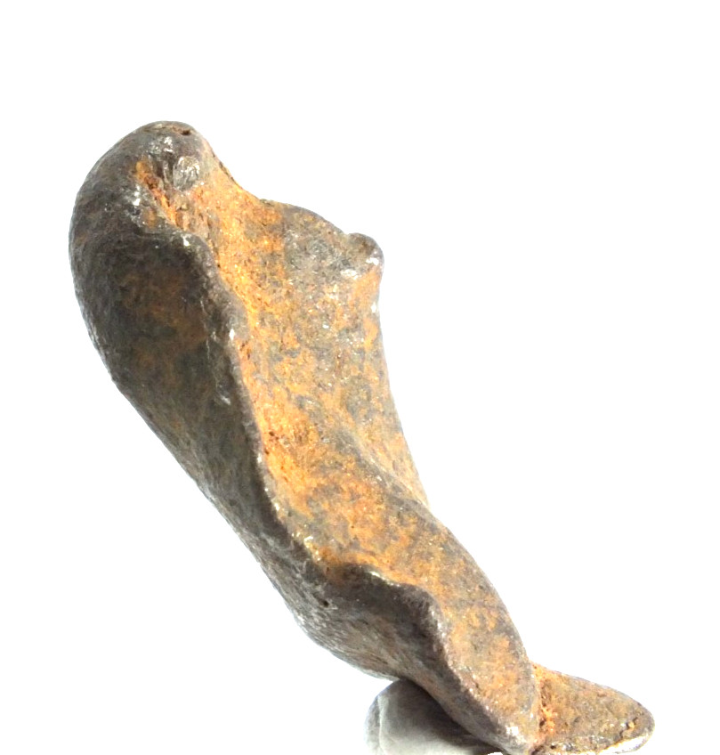 Meteorite Iron meteor IIIAB. Boxhole Nth Territory Australia 4.2 grams EA10428