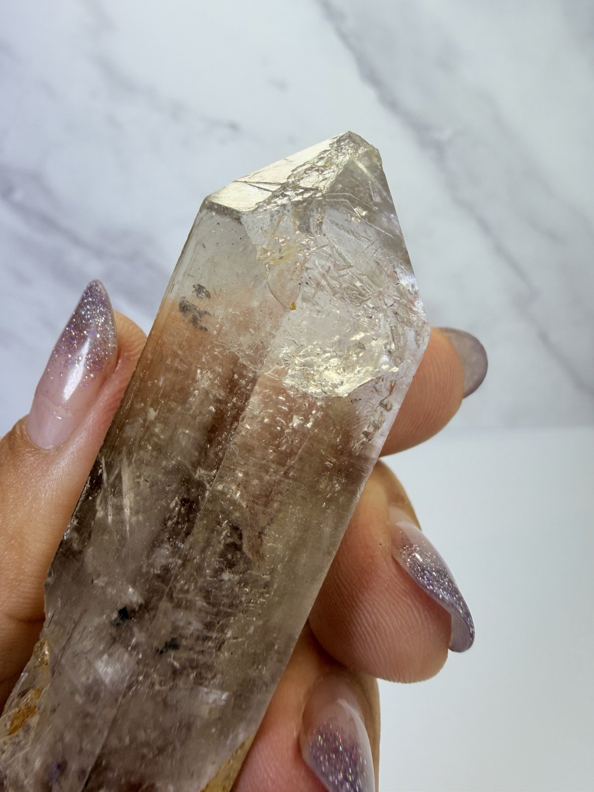 High Luster Enhydro Quartz w/ Moving Bubble &/or Carbon/Black Inclusions,A523