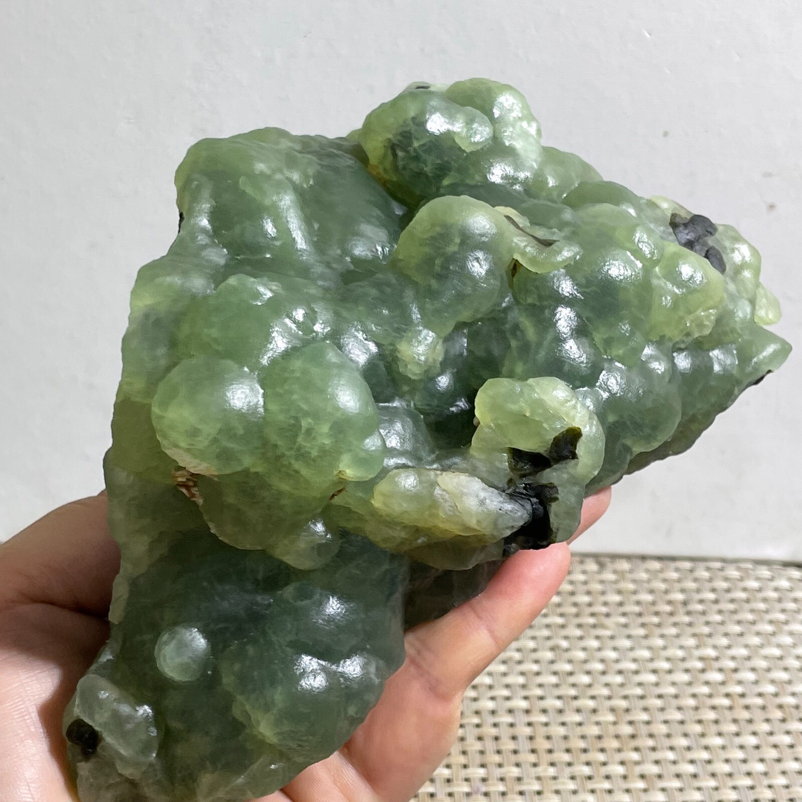 Natural green chalcedony grape agate crystal specimen Indonesia 1157g b105