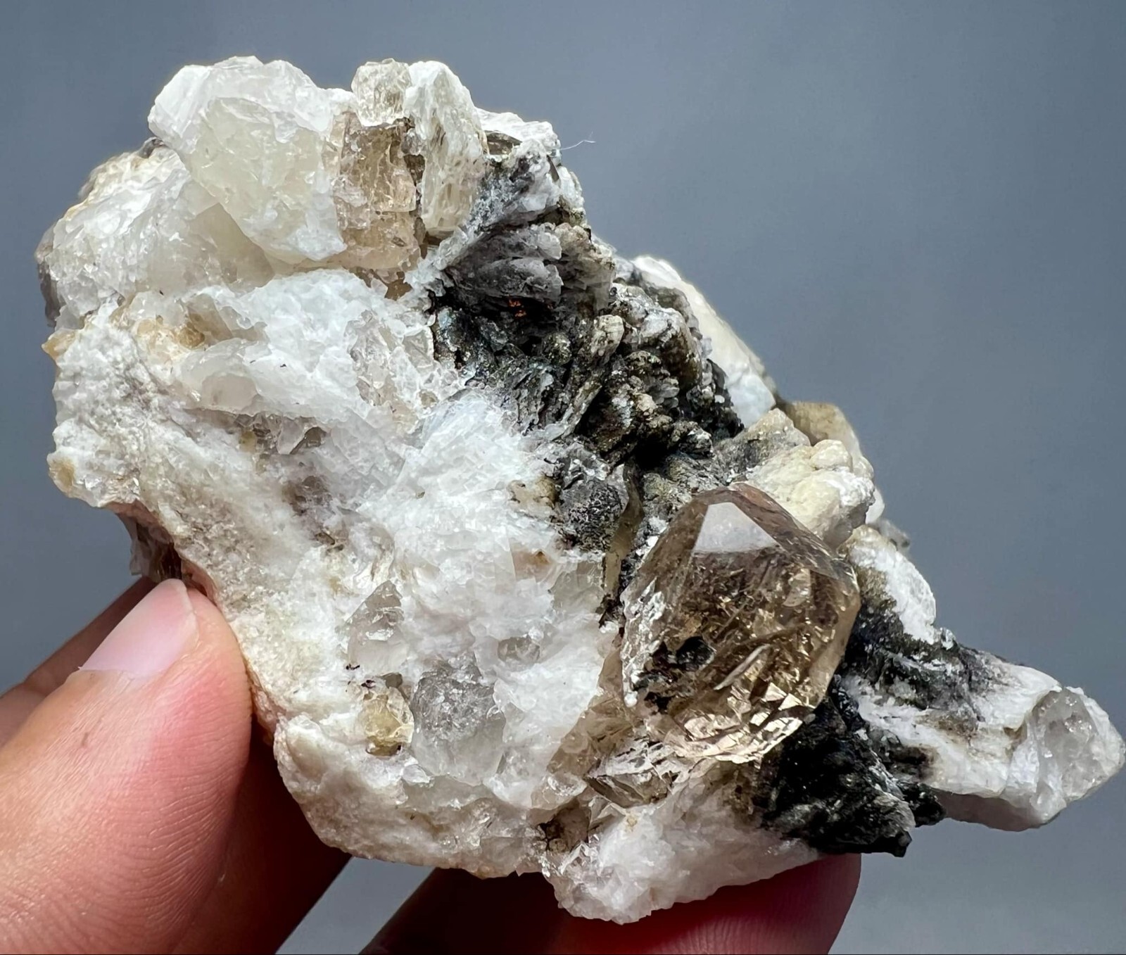 444 Gram Natural !!! Eye Clean Honey Topaz Crystals, Quartz On Feldspar @PAK