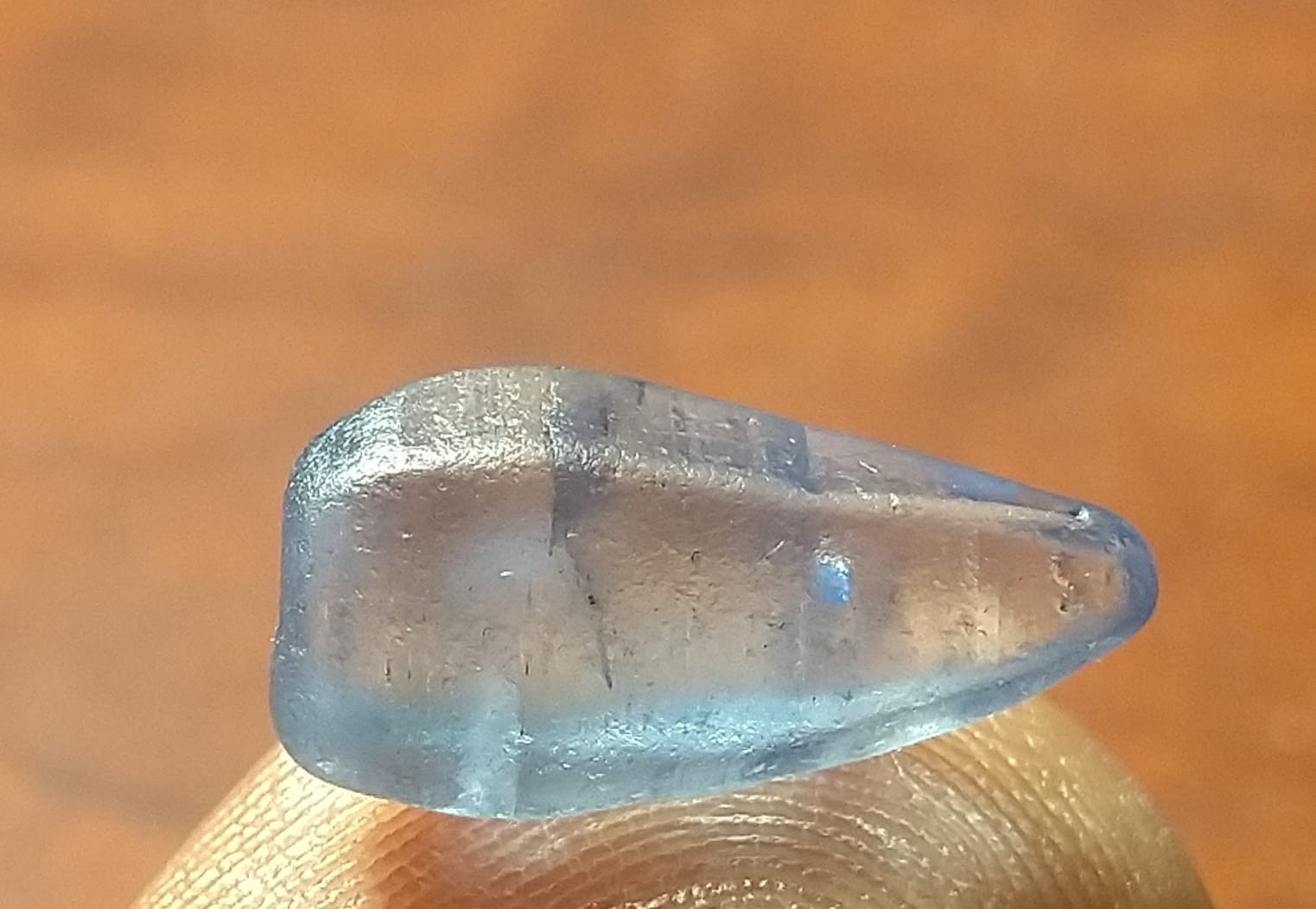 Light Blue Sapphire 4ct crystal Stone Sri-Lanka