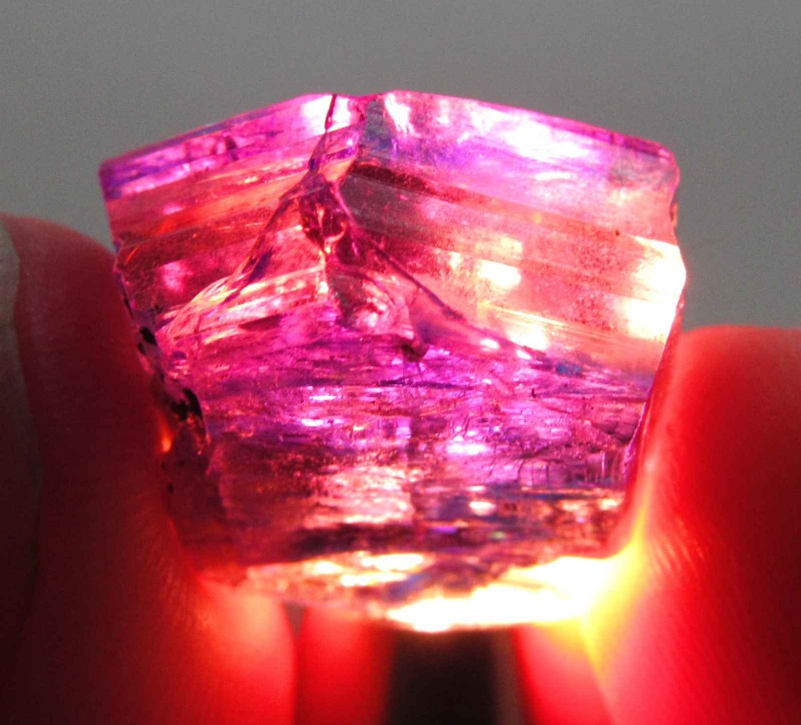 EXTRAORDINARY FINE UNHEATED GEM CLEAR TANZANITE CRYSTAL!!!! TANZANIA