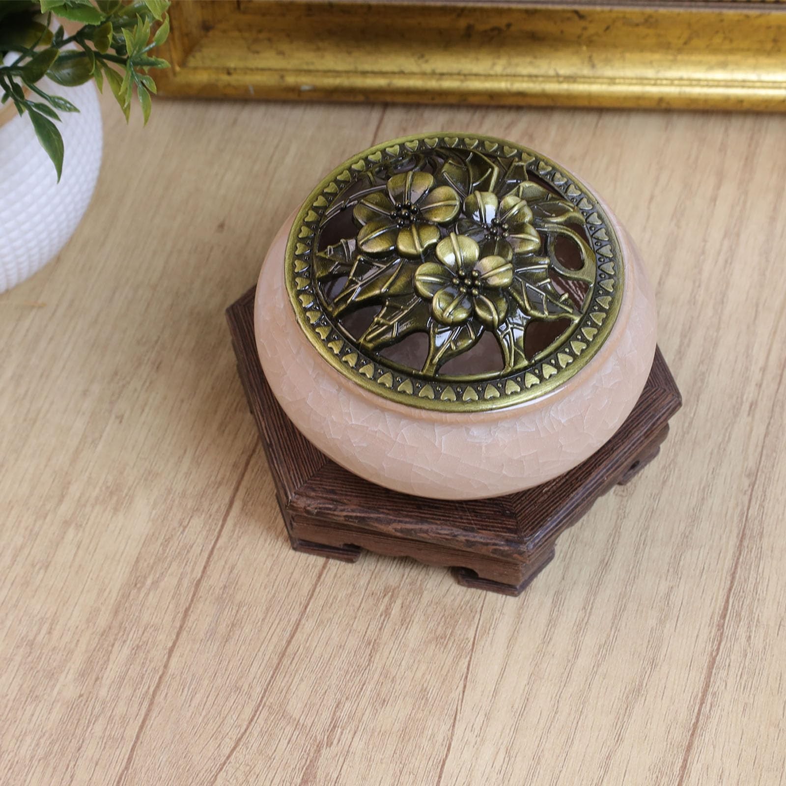 Traditional Craft Wooden Base Wood Display Stand Oriental Hex Shape Pedestal