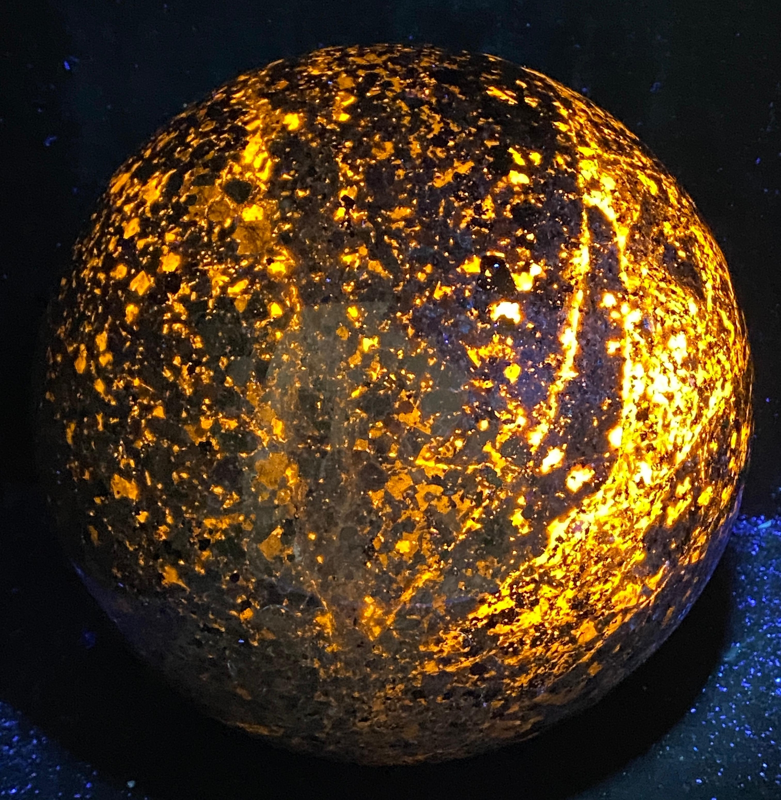 Natural Flame’s stone Sphere crystal ball reiki healing12820G UV Reactivecrystal