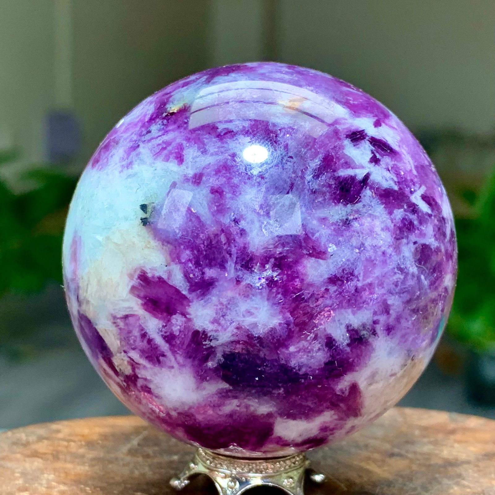 239G Natural Beautiful Purple Lithium Mica Crystal Spherical Mineral Sample