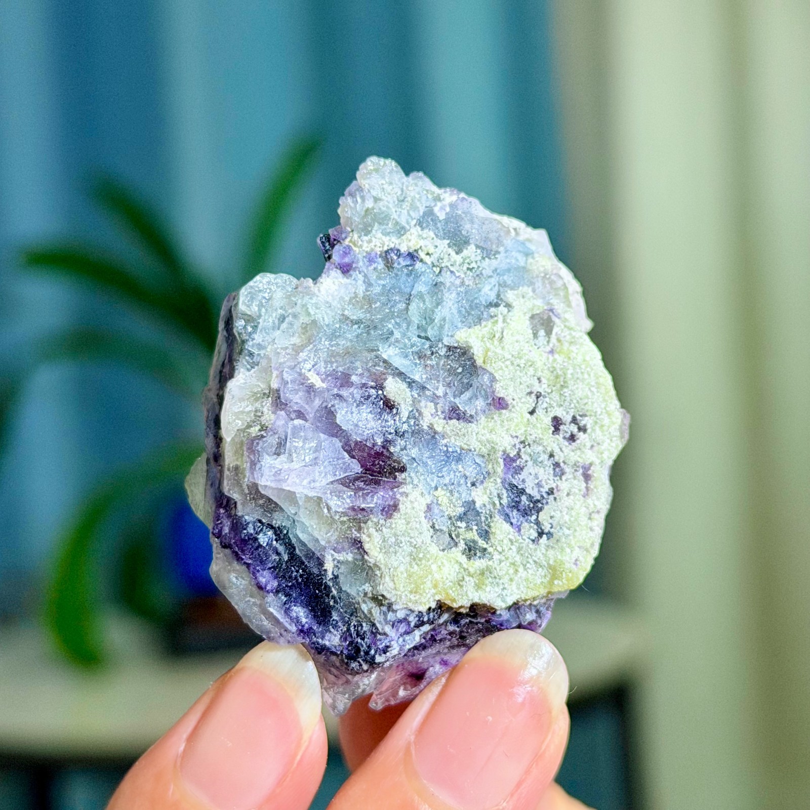 56G Rare Transparent Purple Cubic Fluorite with Clear Crystal Mineral Sample
