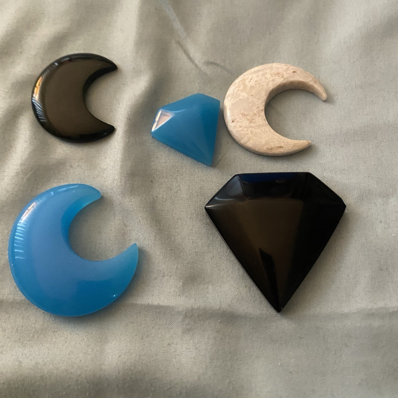 Lot Of 5 Crystal Stones Display Pieces Diamond Moon Blue Black 1.25” To 2”