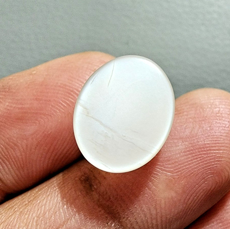 Oval Shape White Moonstone Cabochon 10.75Ct Eye-Clean Loose Gemstone For Ring