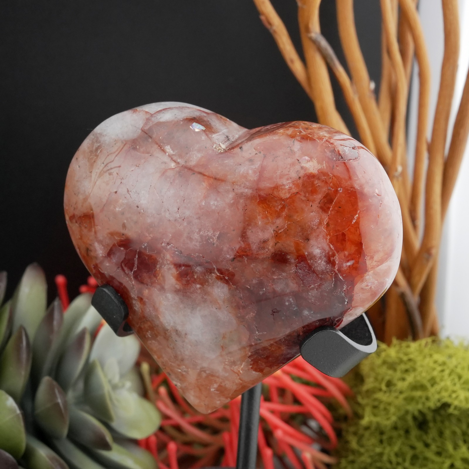 Natural Red Fire Quartz Heart Crystal Altar Decor Romantic Love Palm Stone Gift