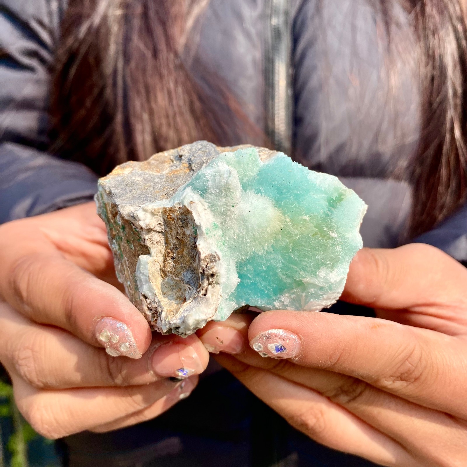166G Natural Clear Blue-vein Crystal stone Rare Mineral Specimens China