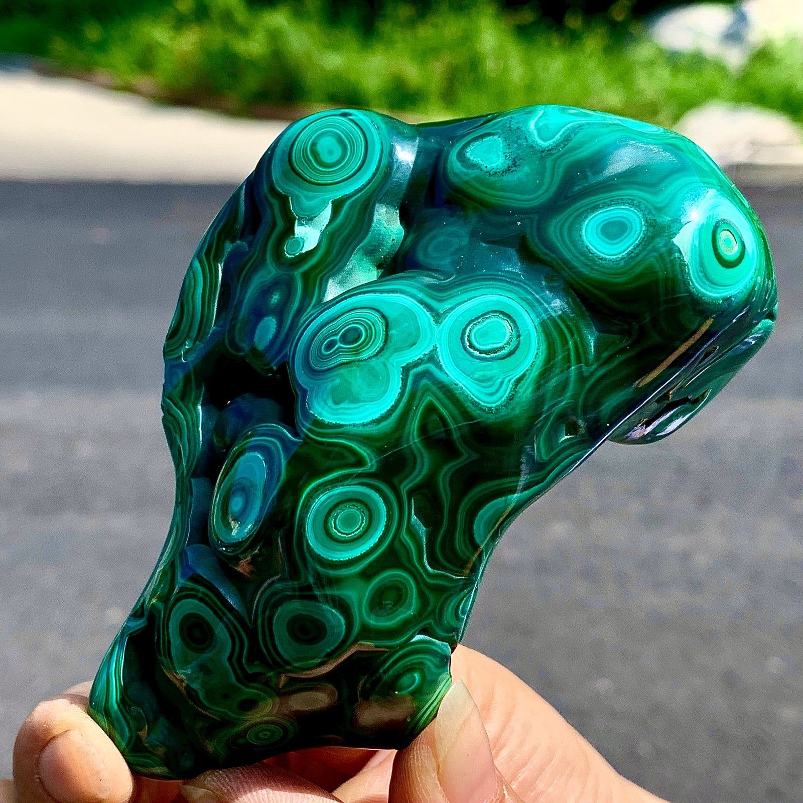 266G Natural glossy Malachite transparent cluster rough mineral sample