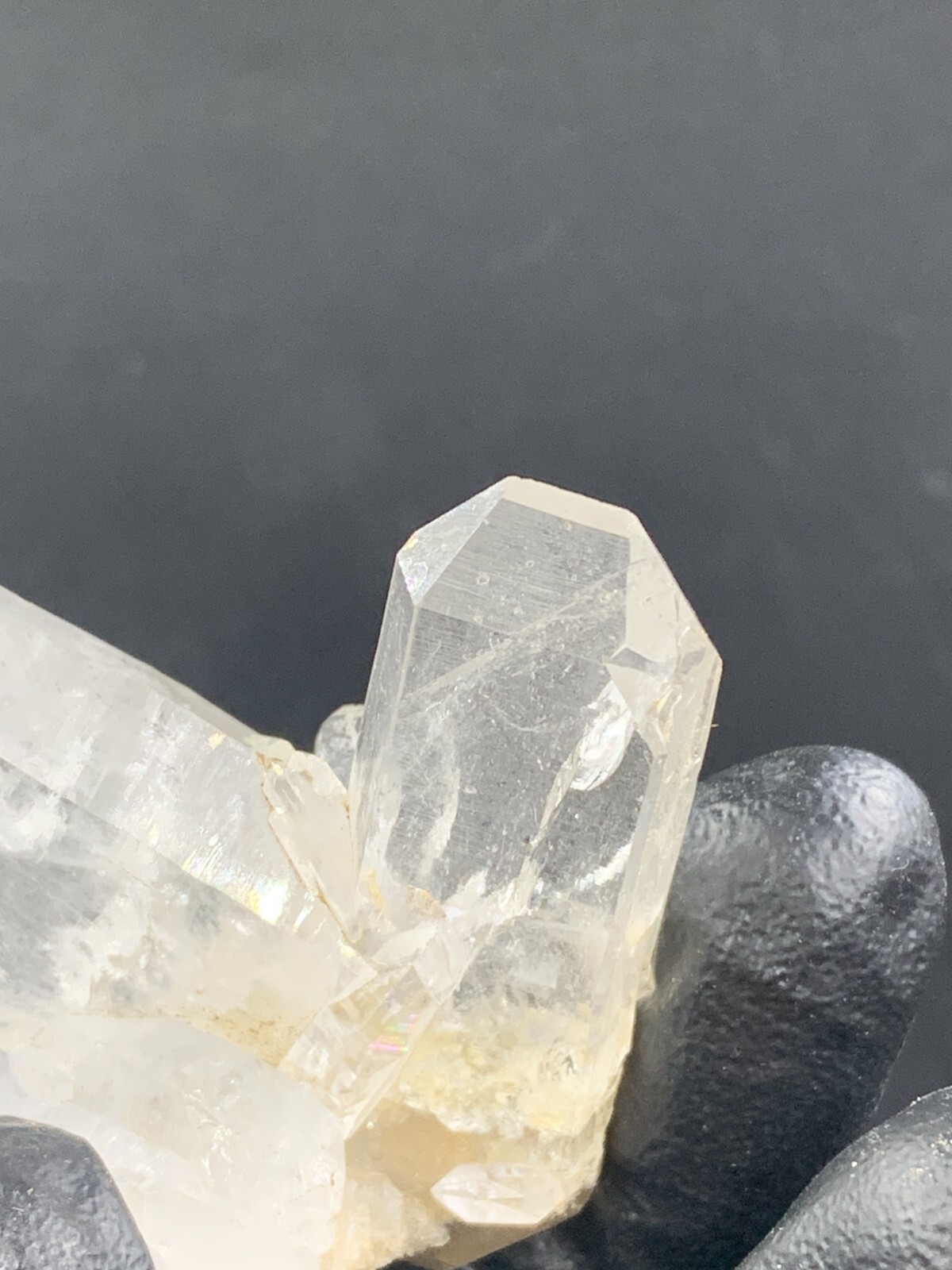Eye Clean Faden Quartz Crystal, weight 37 grams, size 5.5*2.8*0.6 cm