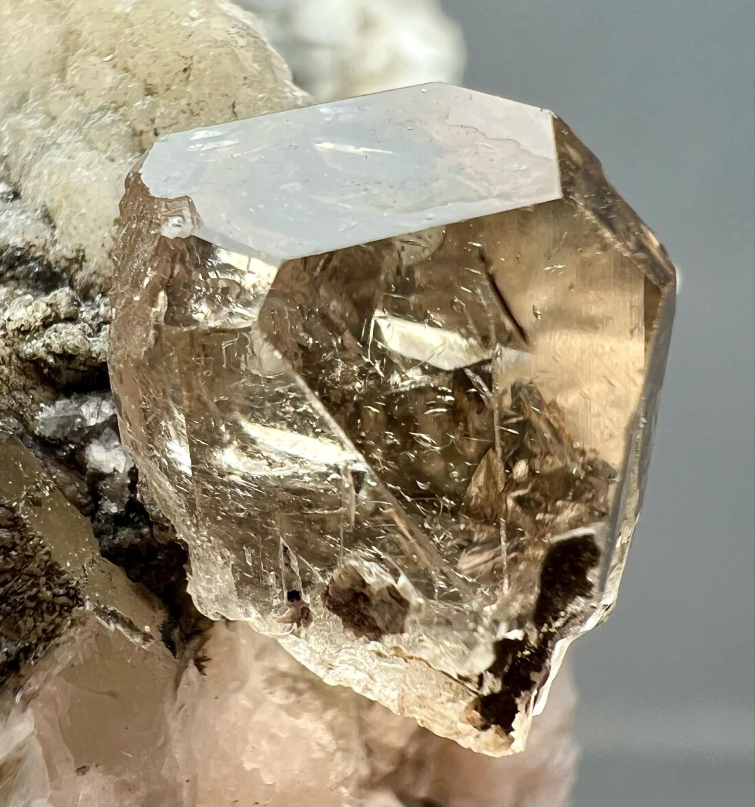 444 Gram Natural !!! Eye Clean Honey Topaz Crystals, Quartz On Feldspar @PAK