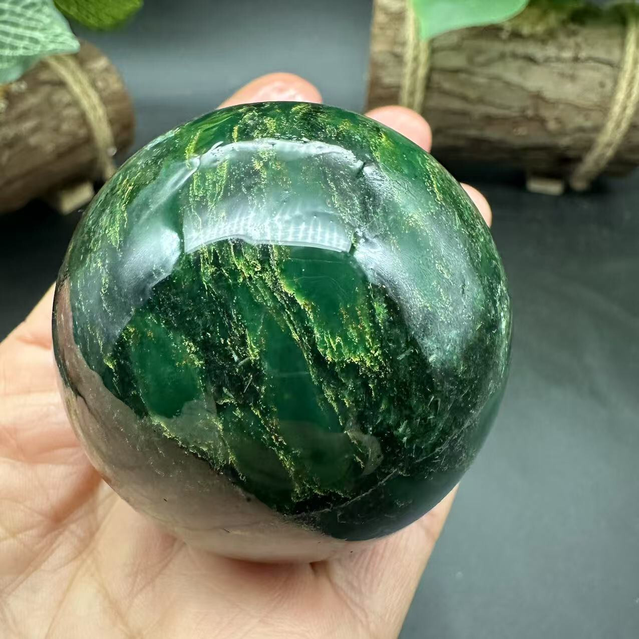 1pc Natural emerald Quartz Ball Crystal polished Sphere Healing energy gift 50mm