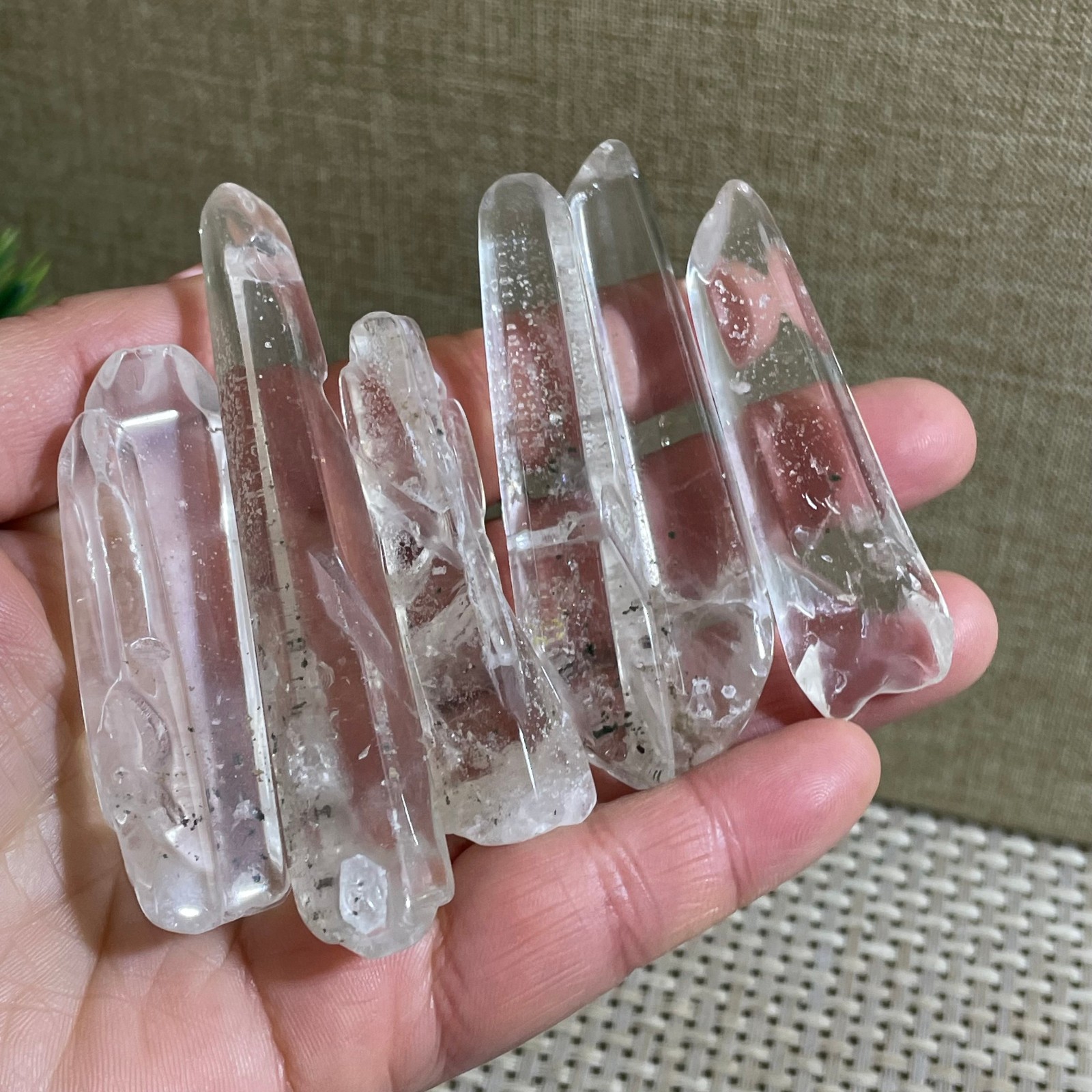 103g 6pcs Natural Crystal Quartz Single Point wand Rough Original Specimens