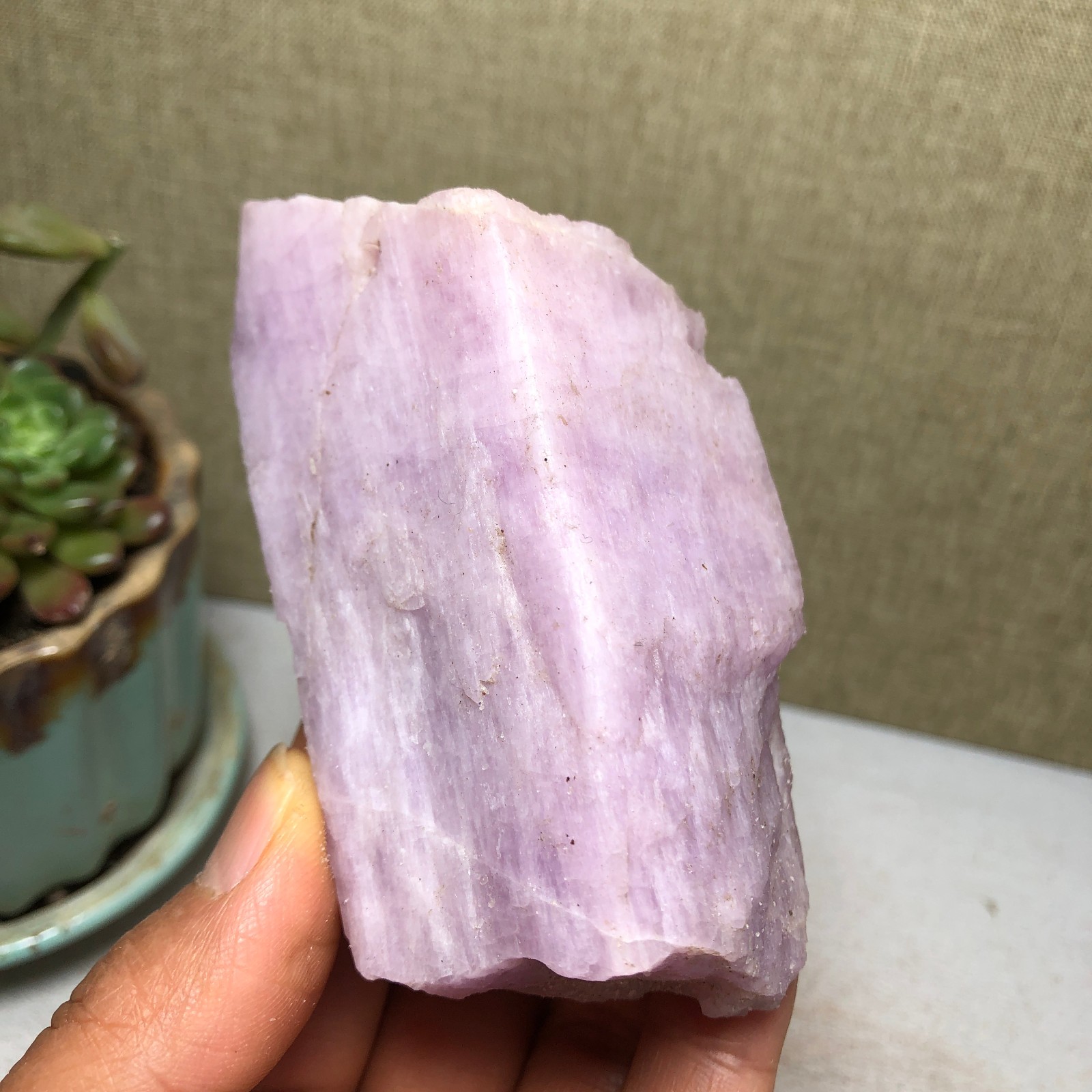 72mm Natural Kunzite Crystal semi-precious rough original Specimen 226g A4174