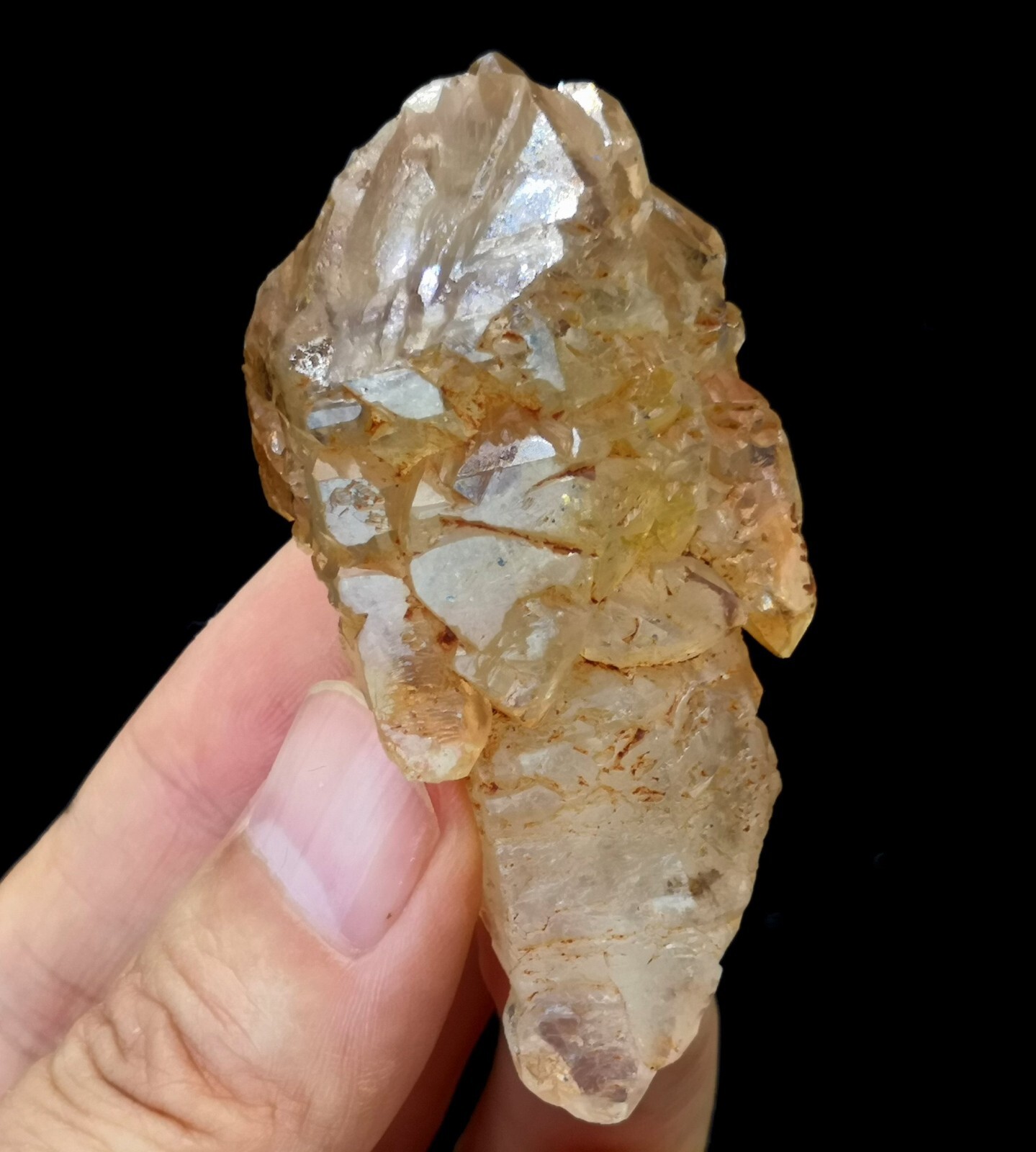 61mm Fluorescent DOUBLE TERMINATED Quartz, Natural Mineral Specimen