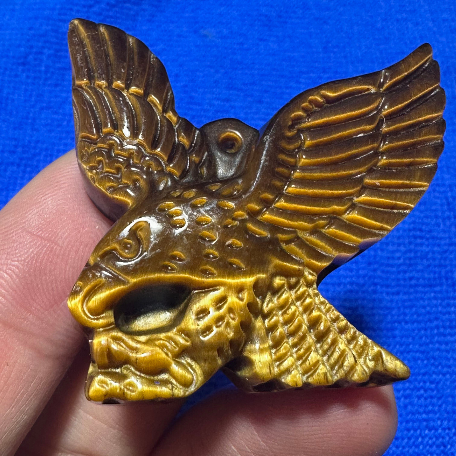 Natural Tiger eye Carved Eagle Quartz Skull Crystal Specimen Reiki Healing 1PC