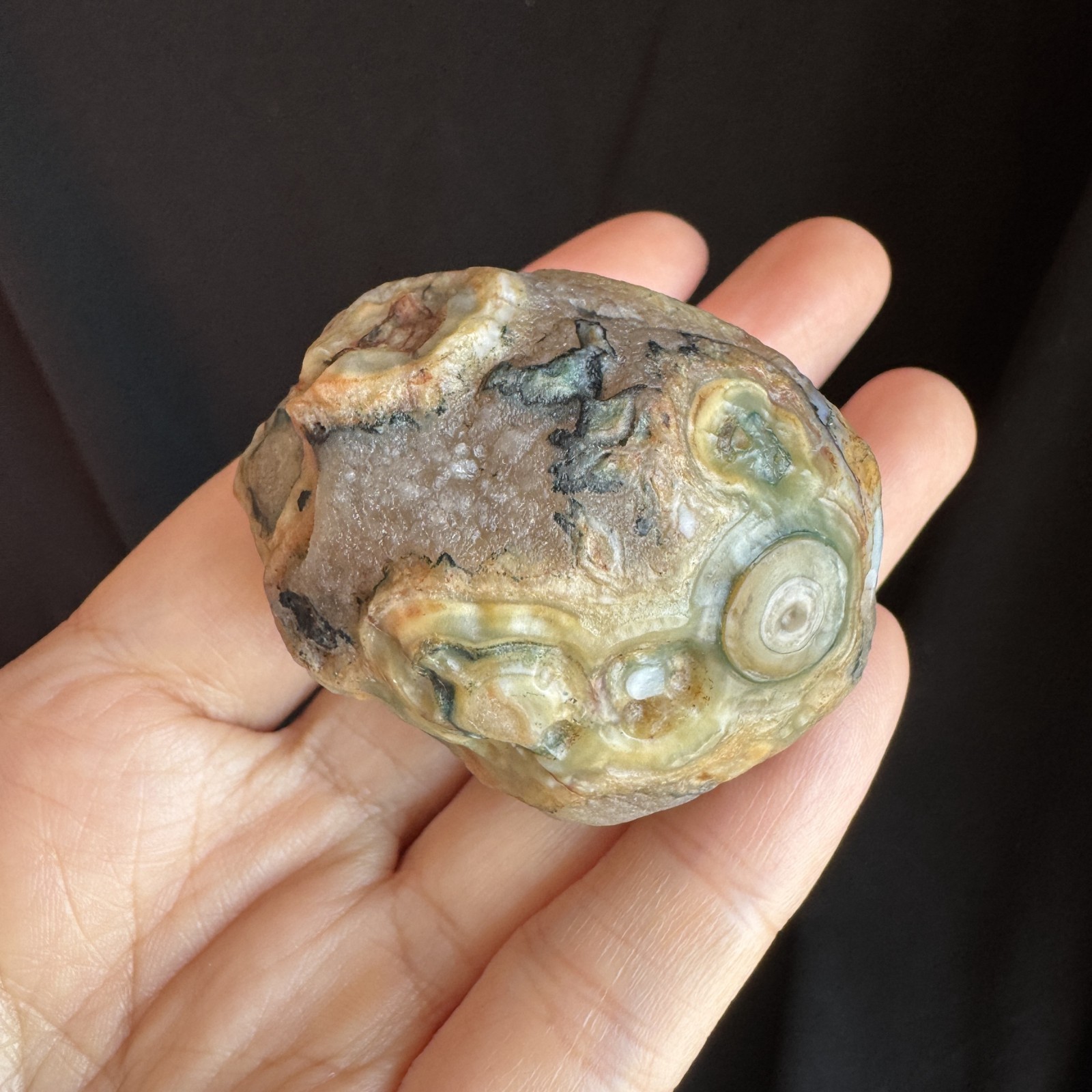 5cm/87g Natural Big Alxa Gobi Desert Colorful Eye Agate, Mongolia-1001