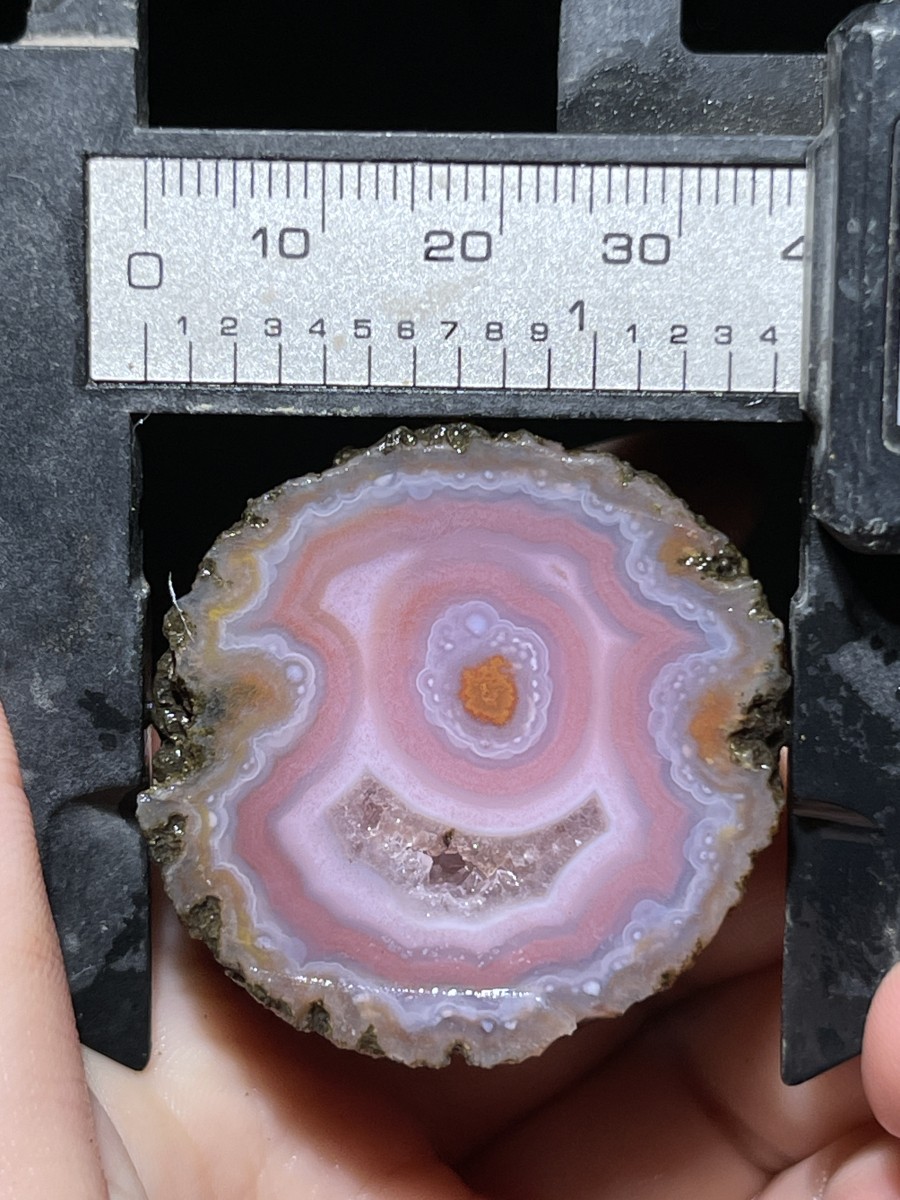 A pair rough Chinese Agate Achat Nodule Fighting Blood Agate xuanhua 93g A14