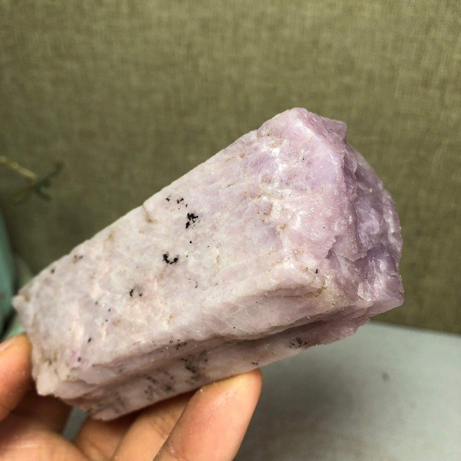 91-37-28mm NATURAL ROUGH KUNZITE PINK SPODUMENE CRYSTALS 222g A3645