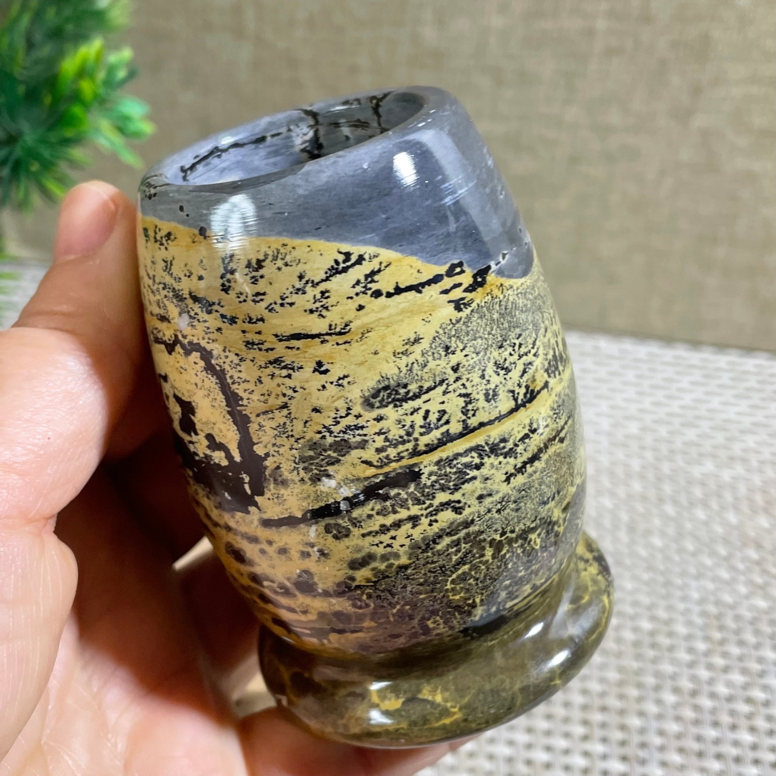 278g Natural Chinese Painting Stone Quartz Crystal Carving vase home decor
