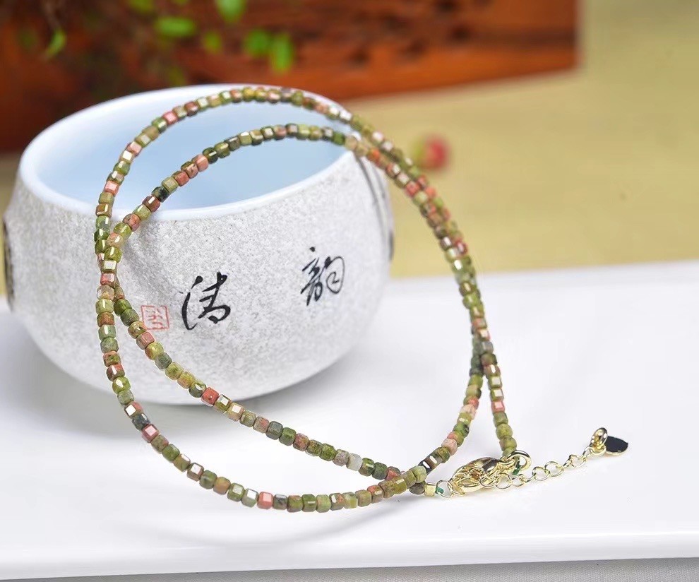 2.5mm Natural Floral green stone Crystal Choker Healing Dainty Women’s Necklace