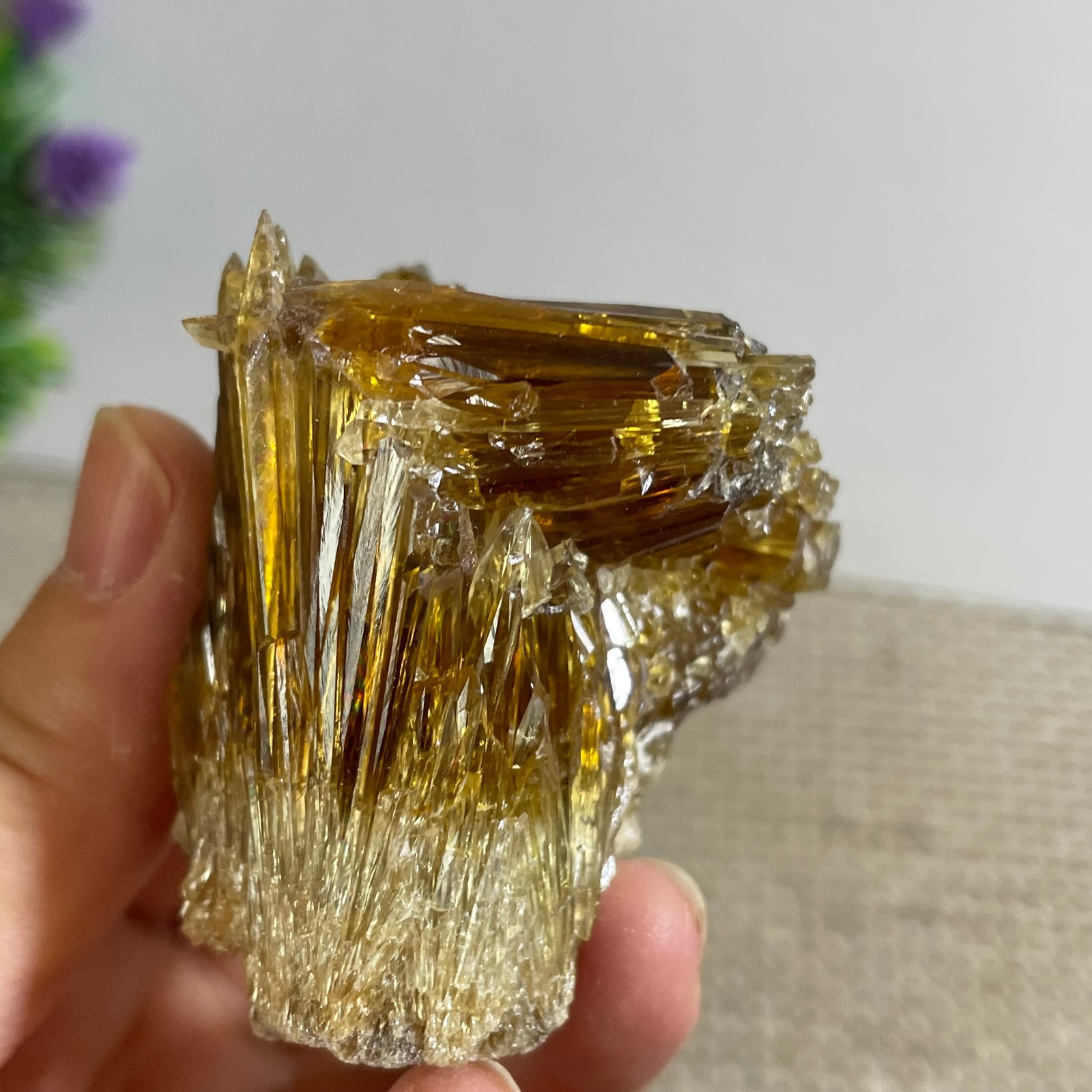 New Find Rare Amber Calcite Phosphorescent Mineral Specimen 106g