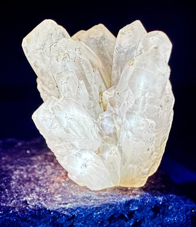 ➤ 1-3/8 INCH CALCITE CRYSTAL CLUSTER Pleasant Ridge Rensselaer Indiana VIDEO➤700