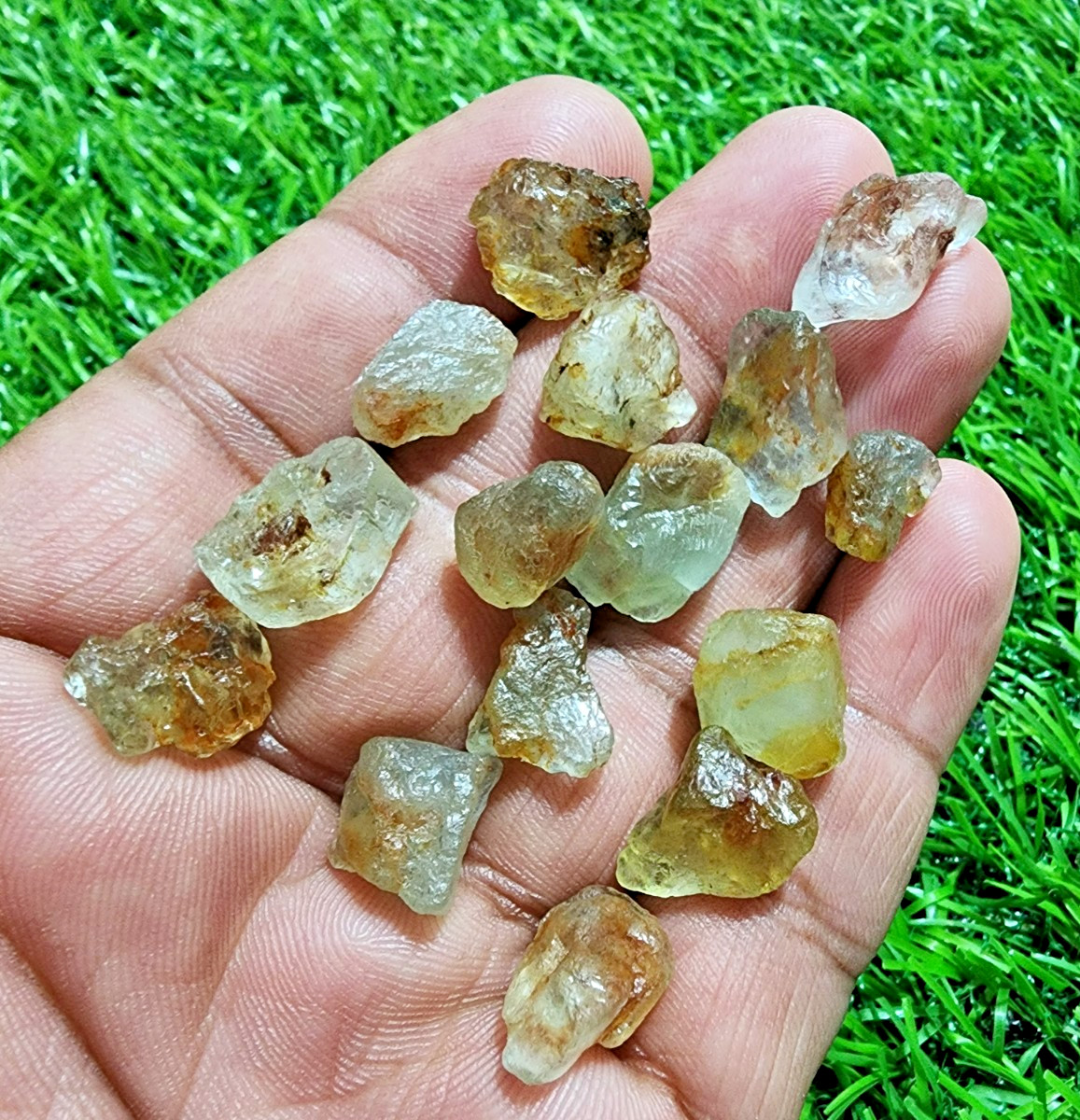 Aquamarine Helidore Gemstone Rough 15Pcs Lot 9-15mm Aquamarine Raw Stones Bulk